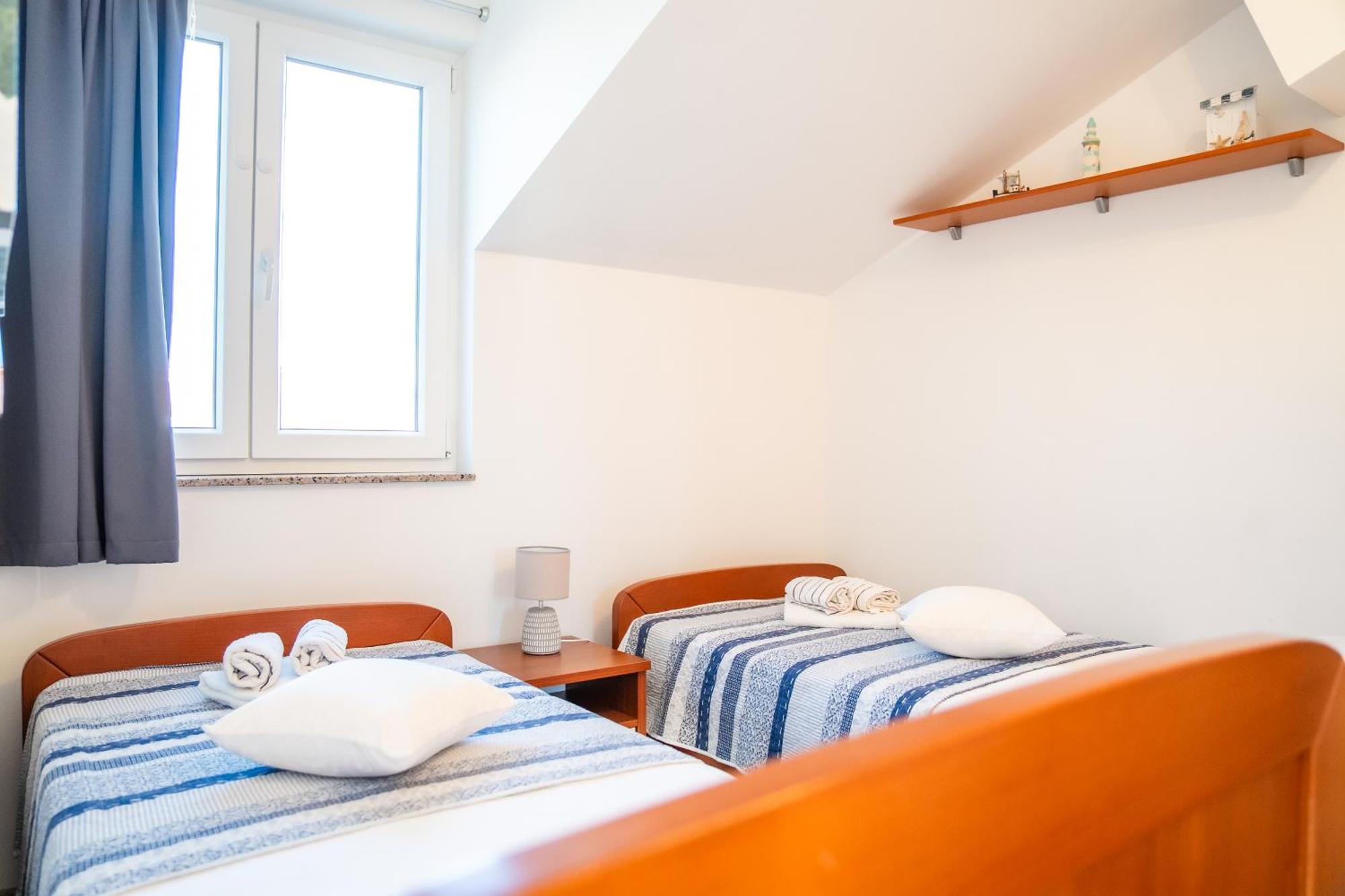 Apartamento Regina Del Mare Slatine Exterior foto