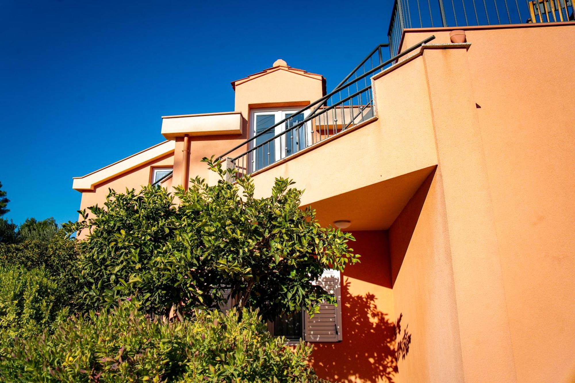 Apartamento Regina Del Mare Slatine Exterior foto