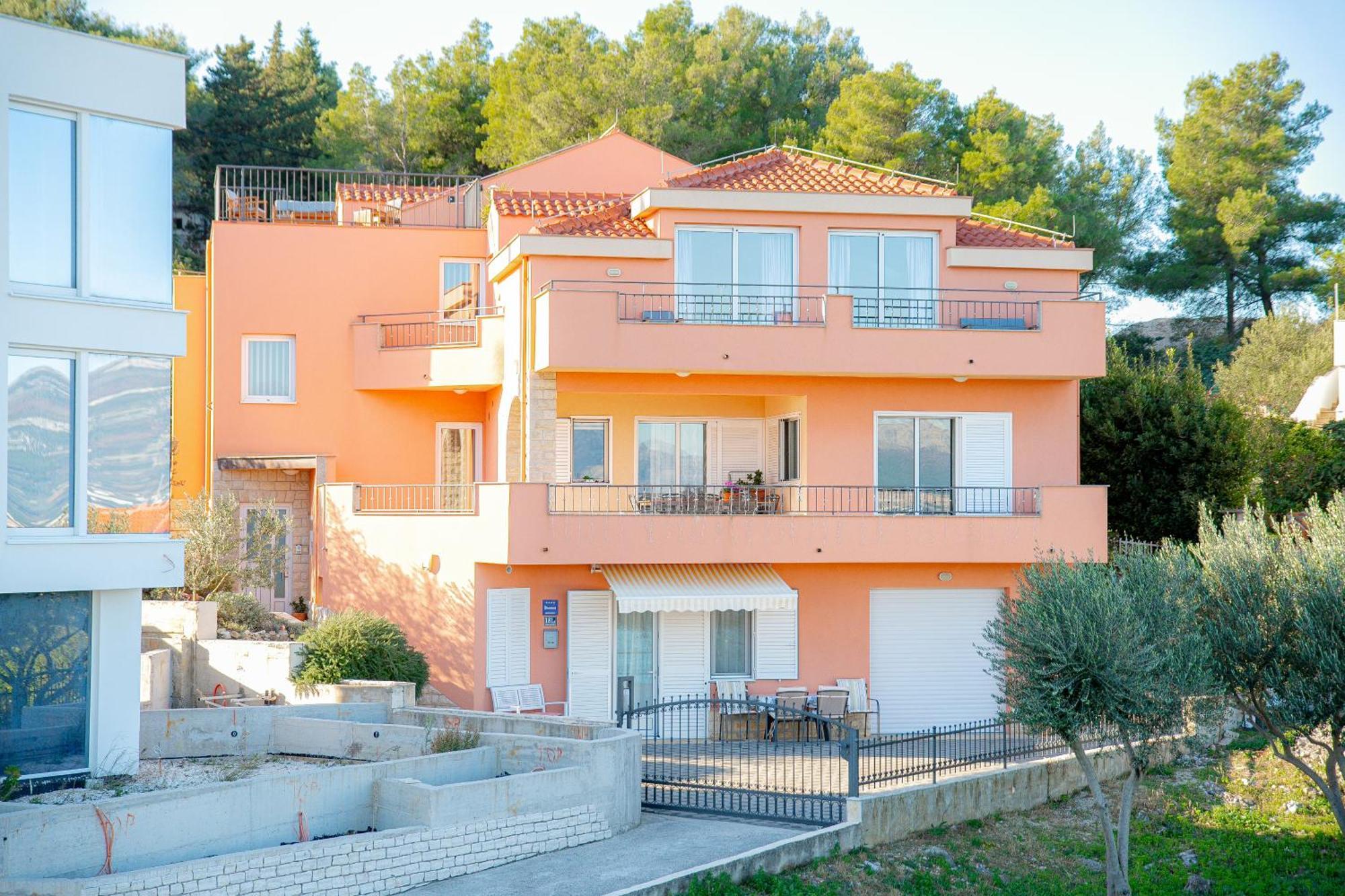 Apartamento Regina Del Mare Slatine Exterior foto